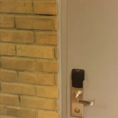 Dører